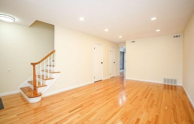 Photo - 58 Williamsburg Dr Unit 58