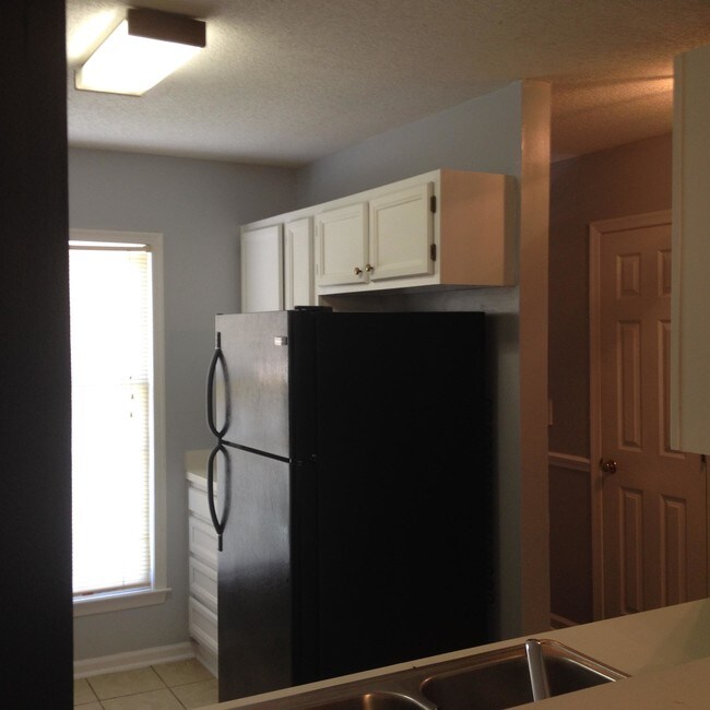 Photo - 803 Reserve Way