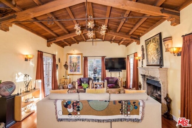 Photo - 6335 Warner Dr