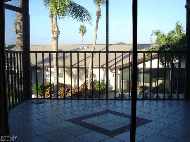 Photo - 4528 SE 5th Pl Unit 8