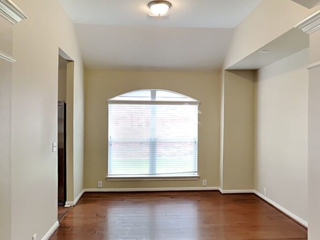 Photo - 8812 Sun Haven Ln