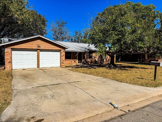 Building Photo - 3 Bedroom, 2 Bathroom Home in Kennedale