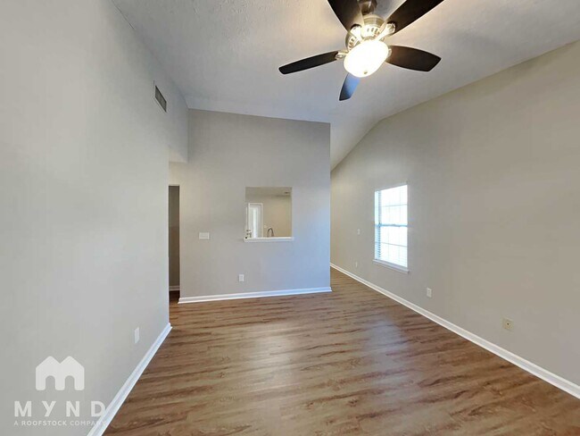 Photo - 103 Adlett Ln