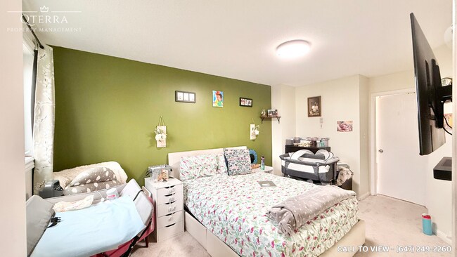 Photo - 1635 Pickering Pky