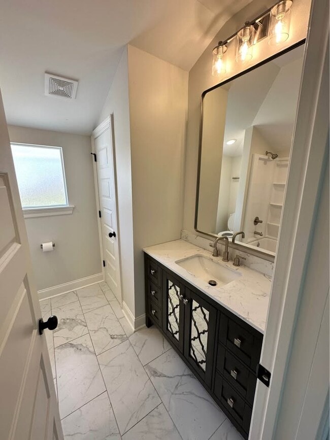 Photo - 530 S 4th St