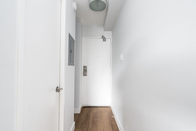 Photo - 800 Richmond St W Unit 114