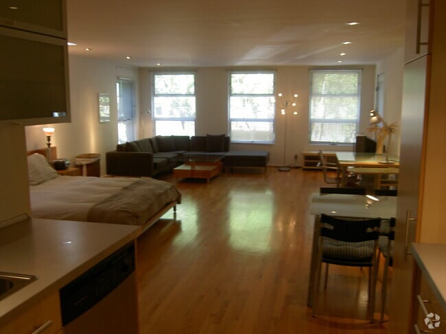 furnished example - 8245 Kirkwood Dr Rental