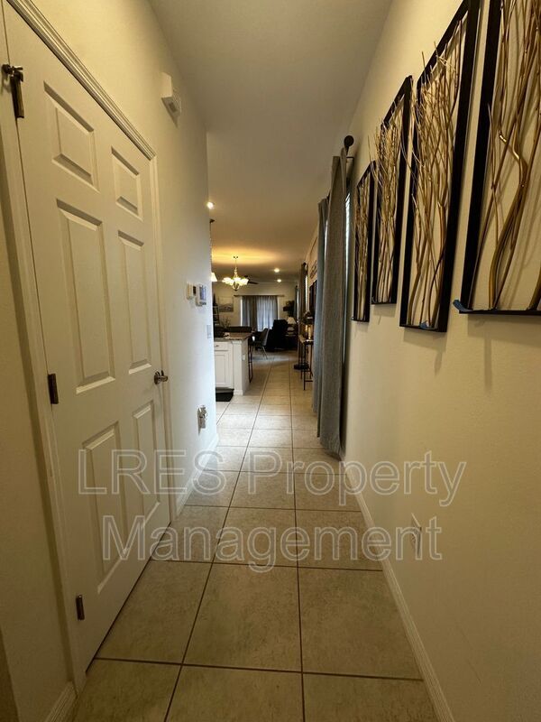 Photo - 3130 Amaranth St