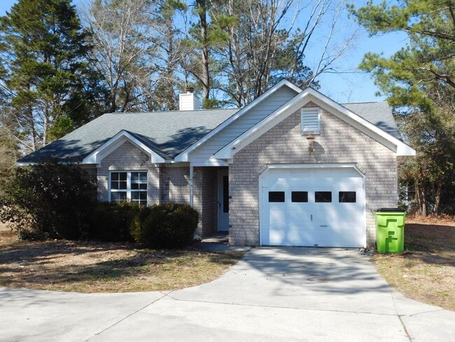 Building Photo - 213 Esquire Ct