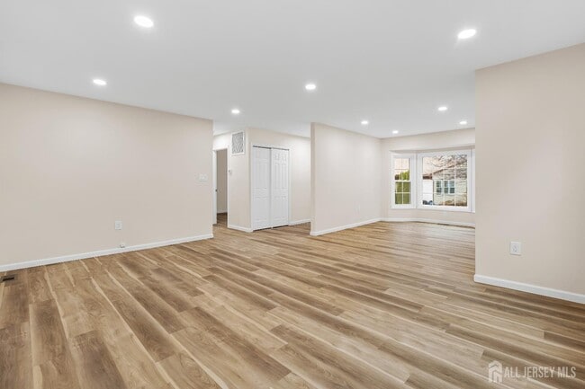 Photo - 153A Concordia Cir