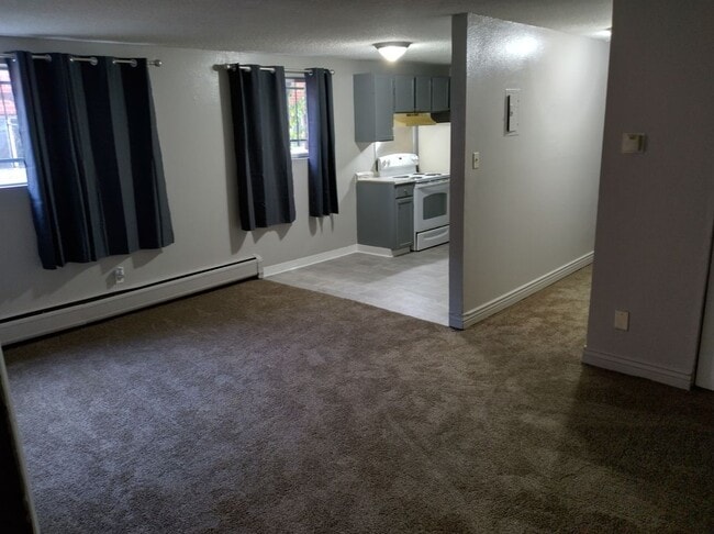 Photo - 1941 Clinton St