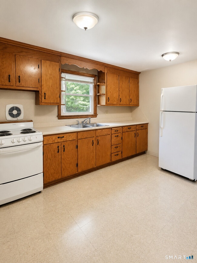 Photo - 359-363 Brook St Unit 363