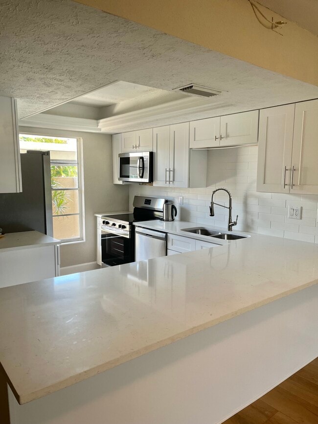 Building Photo - 16251 Dublin Cir Unit Sanibel Way