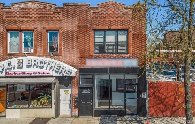 Building Photo - 211-07 Jamaica Ave