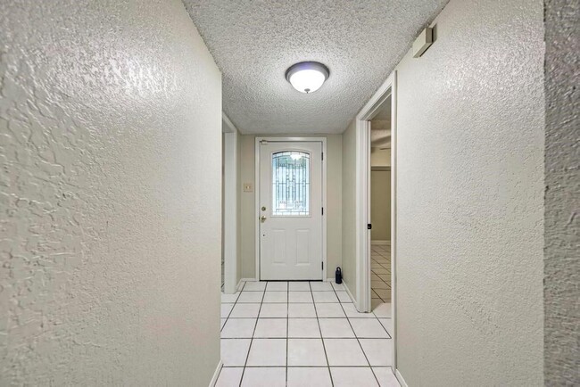 Photo - 12002 Bobcat Trail