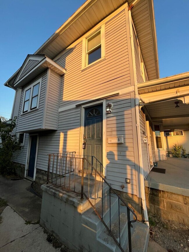 Photo - 2307 Central Ave Unidad B Second Floor