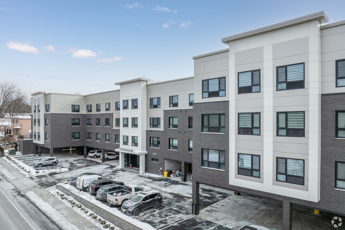 Photo - 510 Grand Plaza