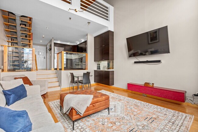 Photo - 25 Grand St Unidad APT 240