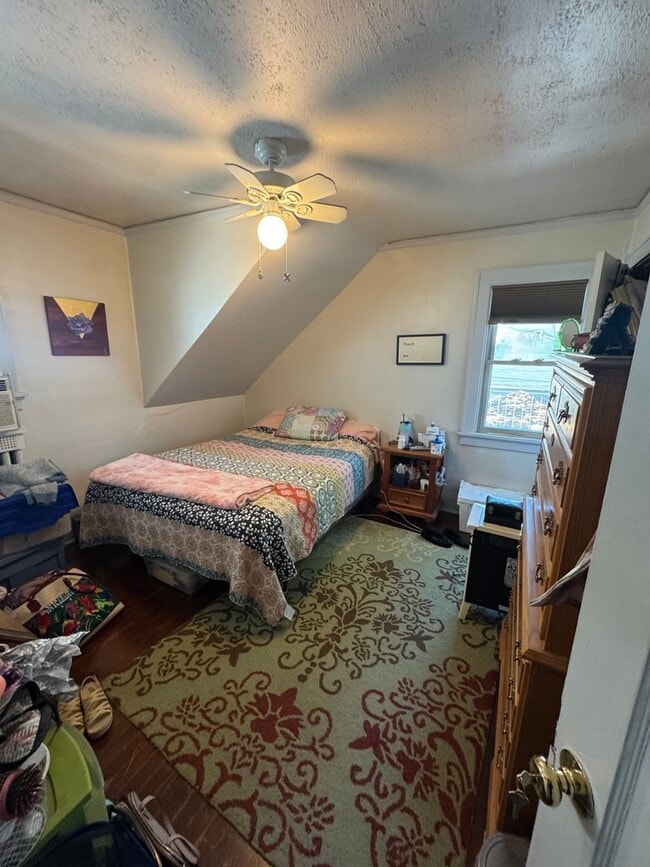 Photo - 1818-1820 E Newberry Blvd Unit 1818
