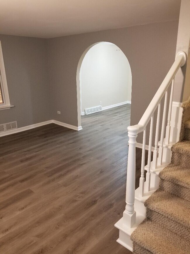 Photo - 2527 Hartline Dr