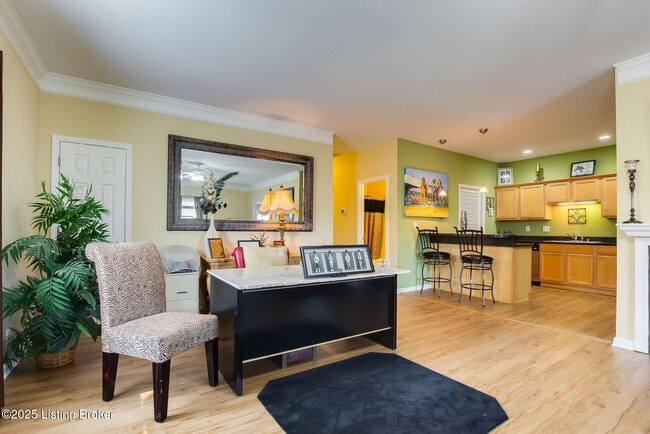 Photo - 203 S Dorsey Ln Unit 0