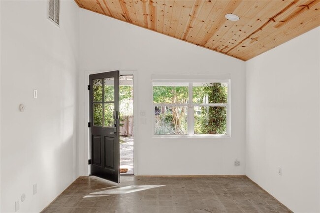 Photo - 2007 Haskell St