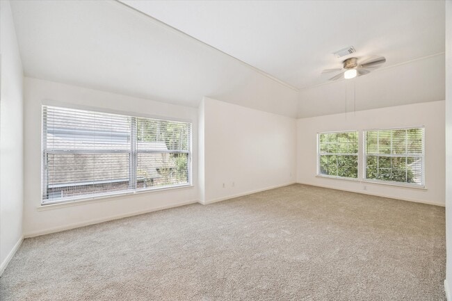 Photo - 7 Wrens Song Pl