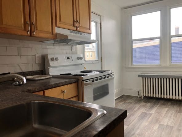 Building Photo - 45 Pitt St Unit 5