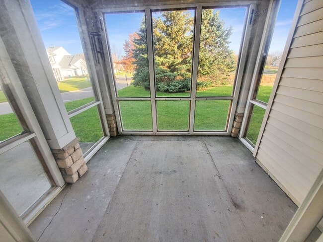 Photo - 3BR 2BA End unit Townhome in Stillwater - ...