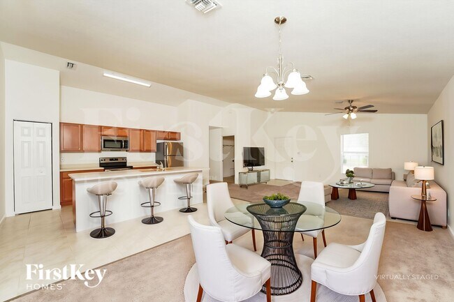 Photo - 1481 SW Kamchatka Ave