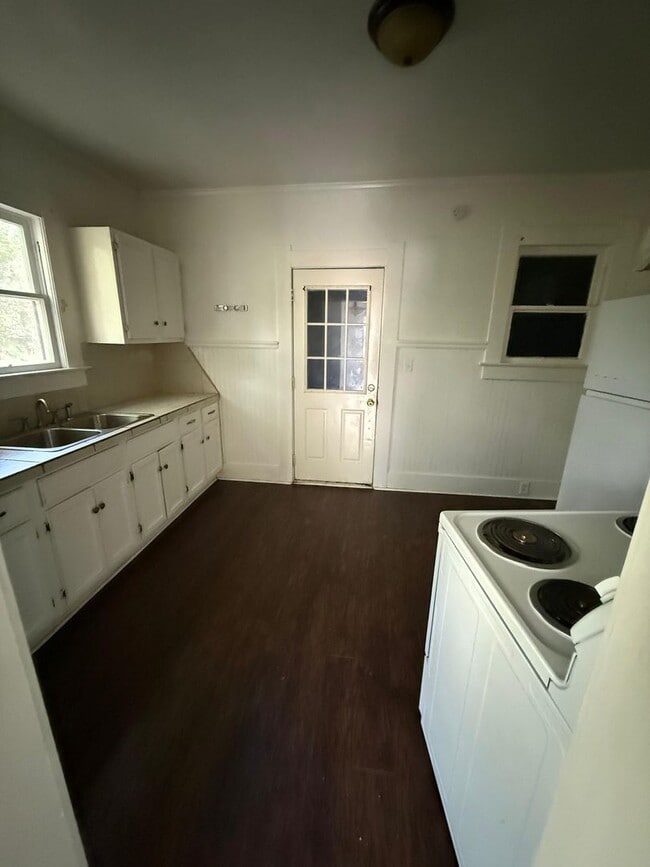 Photo - 2550 Pierce St