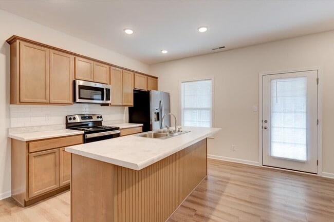 410 E Norton Rd