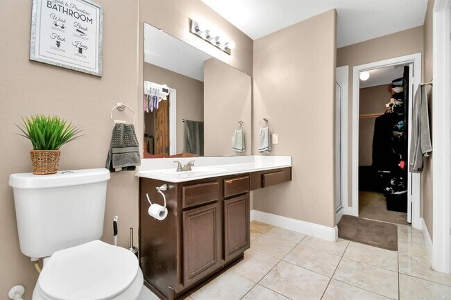 1215 Lavender Shade Ct