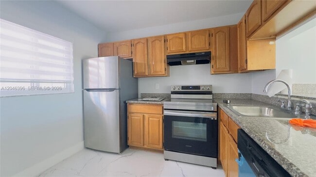 Photo - 19851 SW 114th Ave Unit 301