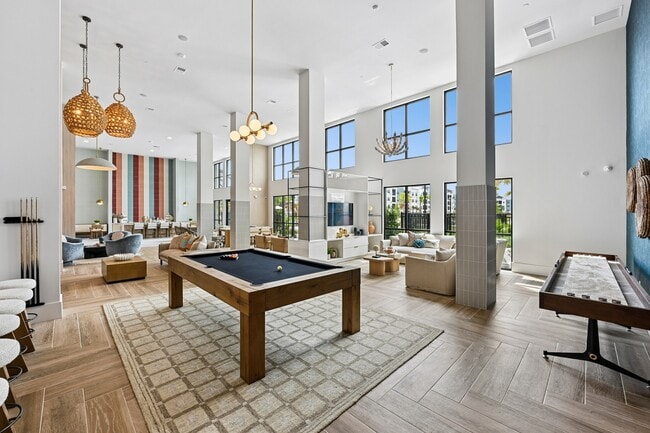 Clubhouse Social Lounge