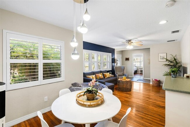 Photo - 304 N Matanzas Ave