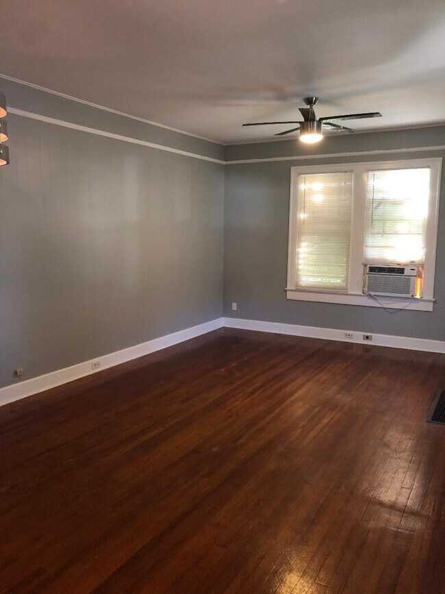 Photo - 4027 Avenue R