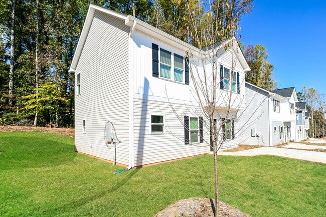 Photo - 7101 Plott Rd