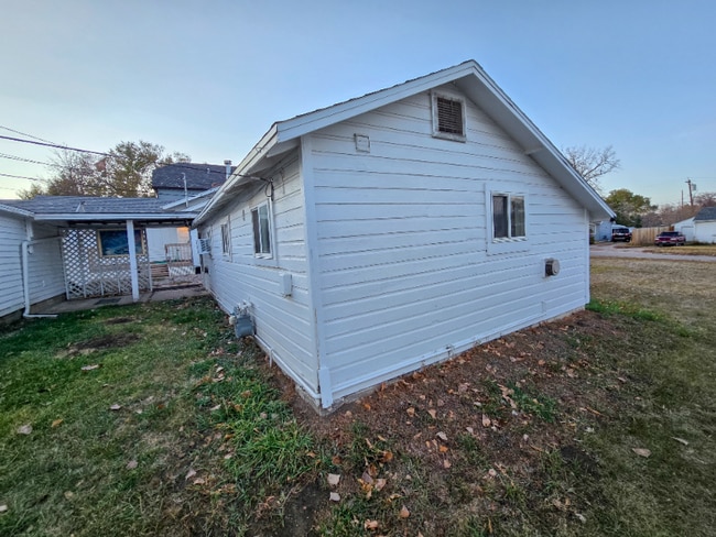 Photo - 517 E New York St