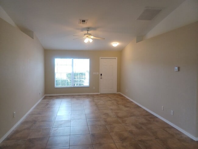 Photo - 1519 Nelson Rd N