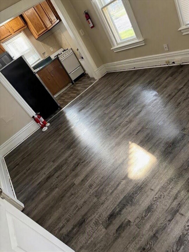 Living room - 529 McCourtie St Unit Apt# 1