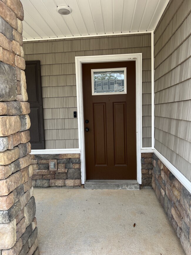 Photo - 489 Eisenhower Dr