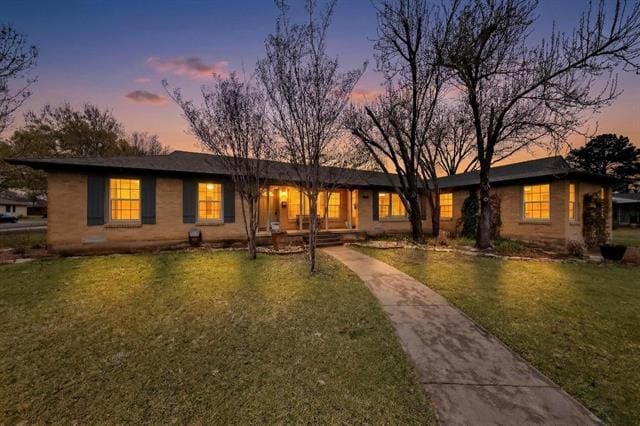 Building Photo - 1707 Mariposa Dr