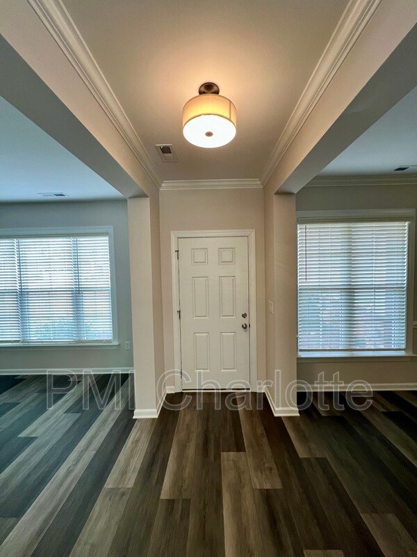 Photo - 1135 Overlake Dr