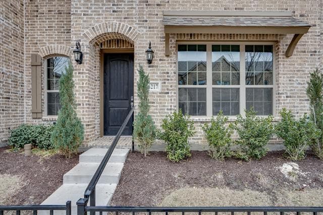 Photo - 6217 Rainbow Valley Pl