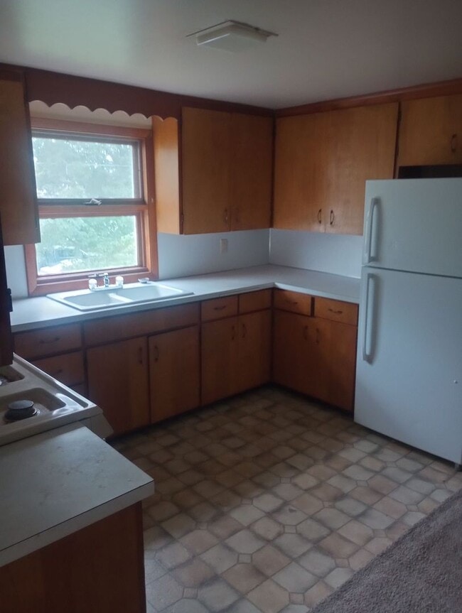Building Photo - 210 Hendricks St Unit 1/2 Rental