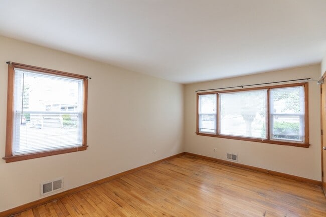 Building Photo - 74 Wyckoff St Unit Apt 3