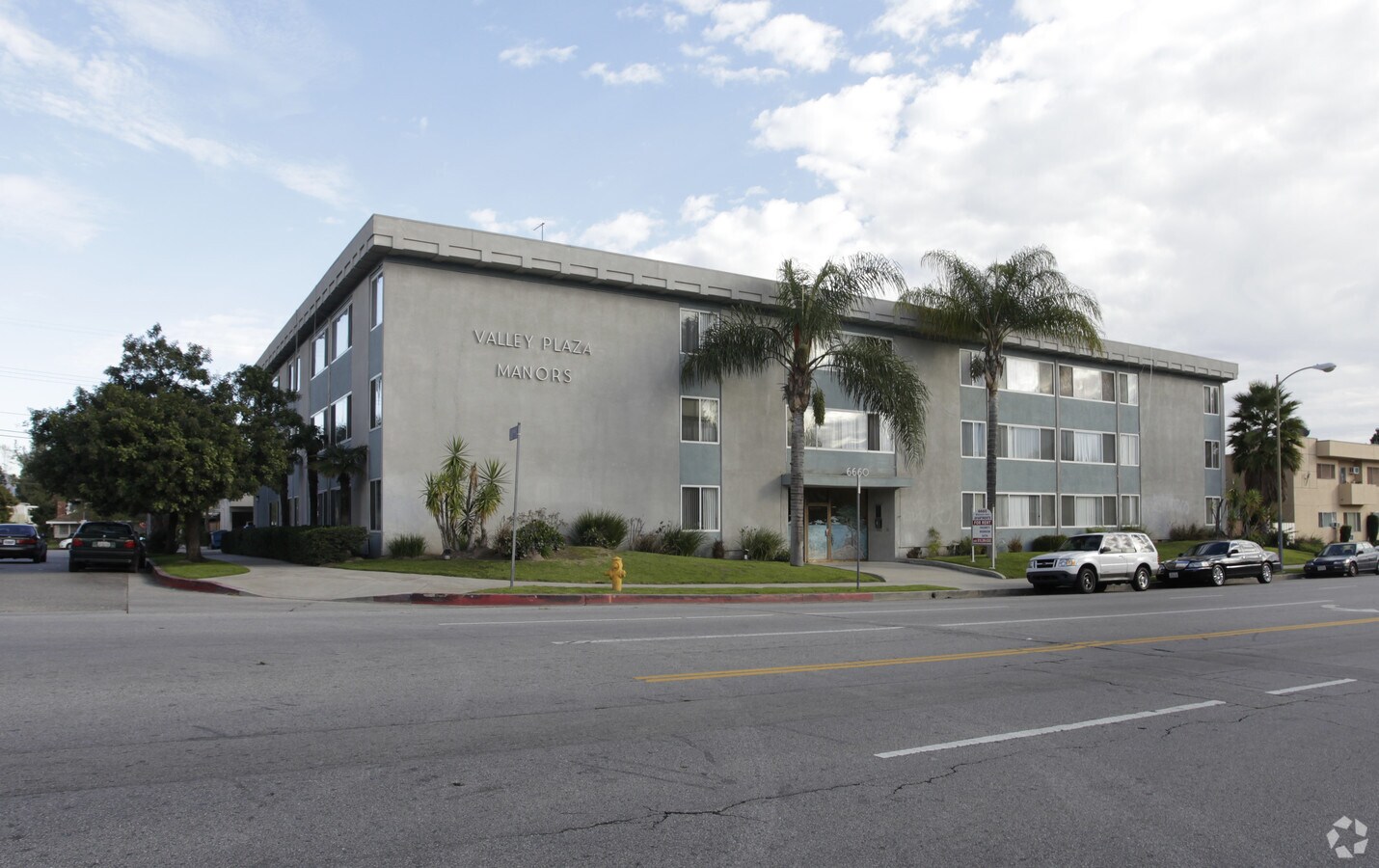 Photo - Valley Plaza Manors Apartments