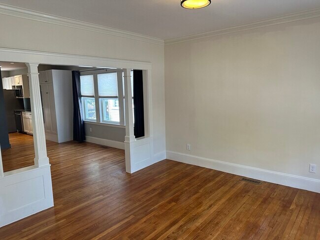 Photo - 20 Wells Ave Unidad 1