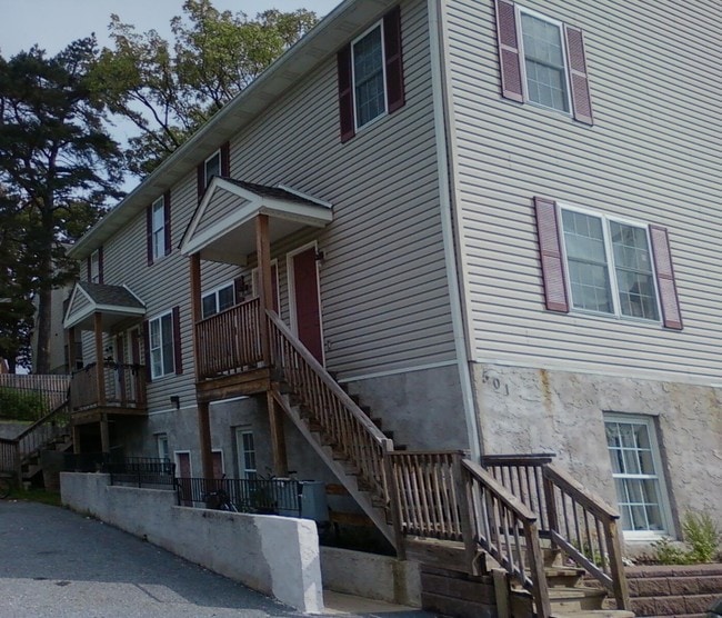 501 W Mulberry Street